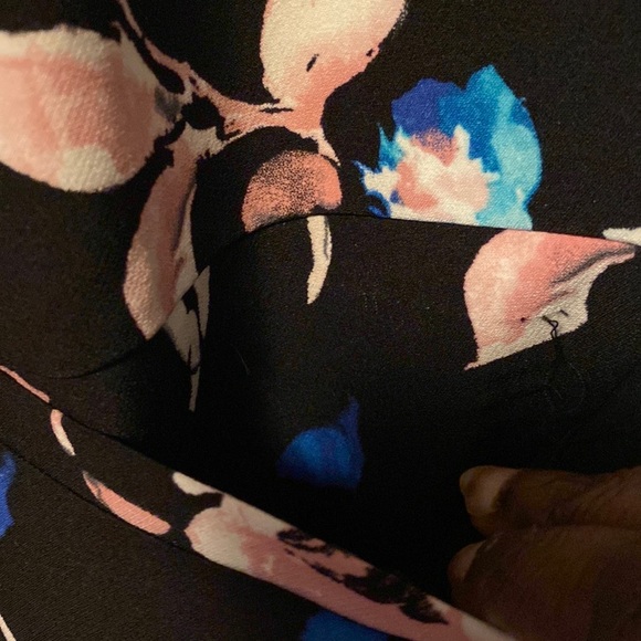 Lane Bryant black floral blazer quarter length sleeve with tie size 18/20 - Picture 4 of 6